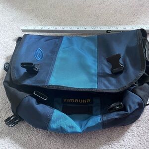 Vintage Timbuk2 Black and Blue Messenger Bag, used once